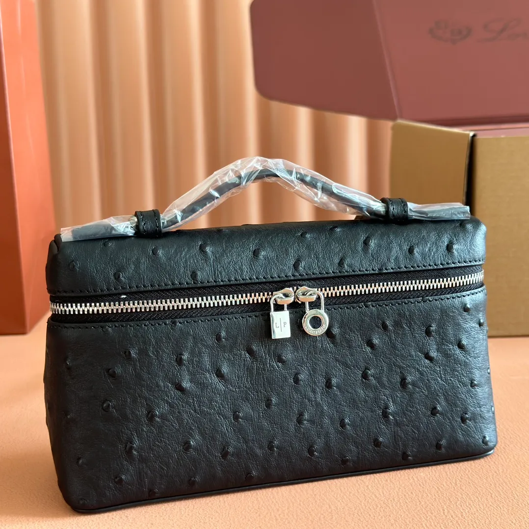 p1160💋💋💋【Original leather all-steel configuration counter complete package】 𝐋𝐨𝐫𝐨 𝐏𝐢𝐚𝐧@ Extra pocket L19 series handbag/crossbody bag The most comfortable life is when it is not defined, just like loro The material design of pian@ does not require complicated design styles. The simple and soft outline is elegant and durable, like an exquisite cosmetic case, which perfectly balances appearance and functionality. The leather is delicate and feels as soft as butter. The small bag has a large capacity. It is not only portable with a thin shoulder strap, but can also be worn cross-body. Sisters who have a special liking for minimalist style can buy it. It is simple and versatile. The simpler, the more different. Stars and Instagram celebrities are all planting it. There are two sizes of 19 cm and 27 cm. One is exquisite and casual, and the other is elegant and grand. Size: Small: length 19×width 7×height 12cm (